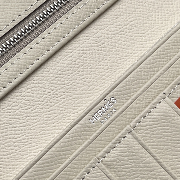 エルメス財布コピー着用イメージ